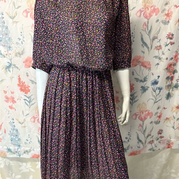 Breli Originals Dresses & Skirts - Vintage Breli Originals Floral Midi Dress